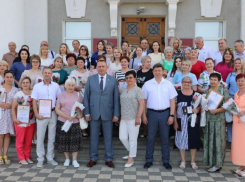 От Гиппократа до наших дней: Волгодонск поздравляет героев в белых халатах