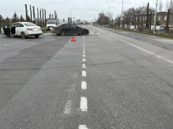 ДТП с двумя иномарками произошло в Зимовниковском районе 