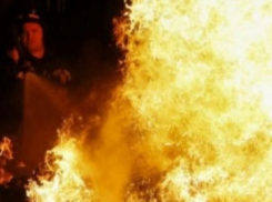 Шесть человек тушили частный дом в Цимлянском районе