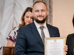 10 домов, 8 участков и 11 миллионов рублей: как изменился доход депутата Брагина в 2020 году