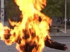 Зек поджег себя из-за перевода любимого в другой отряд колонии, - СМИ