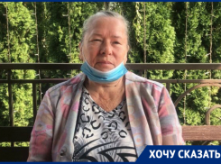 «Где Водоканал?»: второй день переулок Маяковского затапливают коммунальные реки 