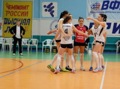 Девушки из «Импульса» выиграли в последней встрече 2017 года