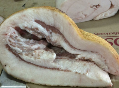 2 кг контрафактного сала обнаружили сотрудники Россельхознадзора в ходе проверки 