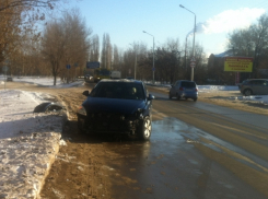 В Волгодонске на Степной автоледи на «Киа» въехала в «Хонду»