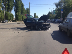 В Волгодонске напротив ПЧ №26 произошло серьезное ДТП
