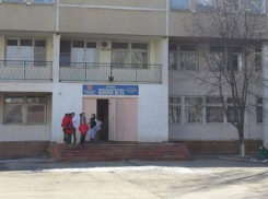 В Волгодонске эвакуировали школу №21 из-за сообщения о минировании