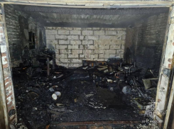 Неисправный трансформатор сжег гараж в Семикаракорске 