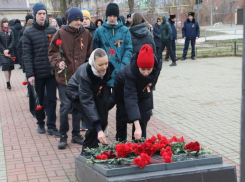 Памятные мероприятия прошли ко Дню Неизвестного Солдата в Волгодонске