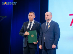 Медалью Министерства обороны награжден глава Волгодонска Дмитрий Вельможко 