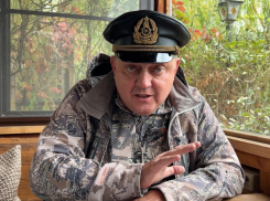 «Спасайте сына, не надо воевать с «Блокнотом»: Олег Пахолков обратился к маме Данила Красного