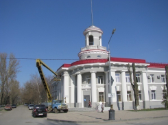 «Здание со шпилем» в Волгодонске эффектно подсветят в ночное время