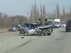 Несколько человек погибли в массовой аварии на трассе Ростов-Волгодонск