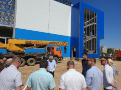 Центр единоборств встретил депутатов гробовой тишиной 