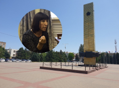 Собрать всех школьников города на площади Победы и помолиться предложила депутат Голинская 