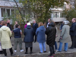 «Прозвучали нелицеприятные высказывания»: Сергей Макаров о встрече с жителями домов без отопления