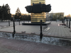 В Волгодонске приступили к реконструкции обелиска Победы и фонтана в парке