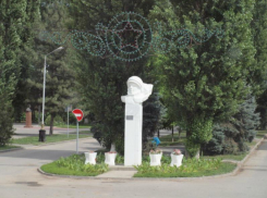 Памятник первому космонавту открыли в Волгодонске 52 года назад 