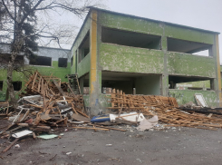 Многострадальный «Лесовичок»: что будет со зданием после срыва капремонта ростовским подрядчиком