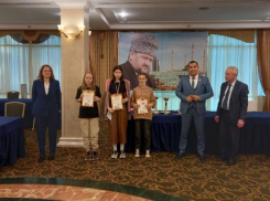 «Серебро» и «бронзу» завоевали юные волгодончанки среди лучших шахматистов России 
