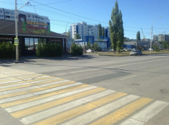 Активная волгодончанка пыталась добиться установки светофора по улице Ленинградской
