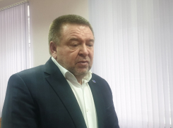 В Волгодонск приехал советник министра спорта РФ и пообещал посетить проблемную спортшколу №4