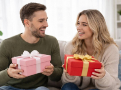 Не гель для душа и не носки: альтернативные идеи полезных подарков к праздникам