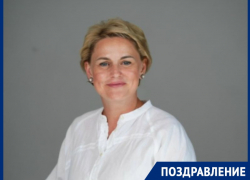 С Новым годом горожан поздравляет зам.главврача БСМП и депутат Татьяна Недоступенко 