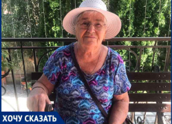 «Дети падают в яму и засыпают фекалии песком»: пенсионерка о траншее на Лазо