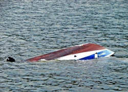 В Цимлянском водохранилище утонули рыбаки