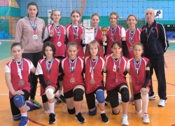 Путевку на первенство России выиграла команда юных волейболисток из Волгодонска 