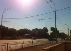 В Волгодонске на Морской водитель «Niva Chevrolet» чудом не сбил 16-летнего подростка