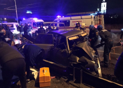 Два человека погибли в жуткой аварии на мосту в Волгодонске