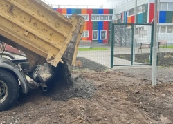 Асфальтовый проезд к «Голубым дорожкам» теперь точно сделают