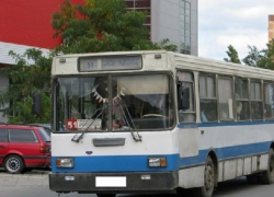 Пенсионерку зажало дверьми автобуса №51 в Волгодонске