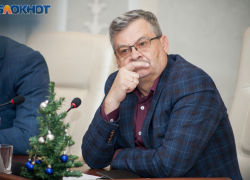 Проводил уроки парламентаризма и праздники в 2019 году «атомный» депутат Юрий Лебедев   