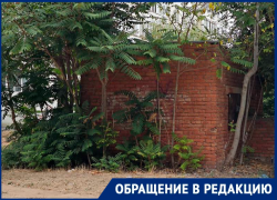  Логово бомжей и наркоманов рядом со станцией переливания крови раздражает местных жителей