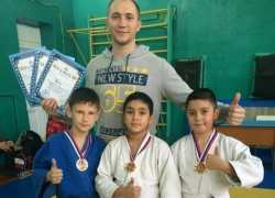 Юные дзюдоисты из Волгодонска привезли три медали с Новочеркасска