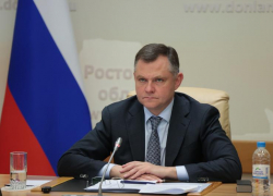 Губернатор Юрий Слюсарь поручил взять под контроль капитальный ремонт поликлиники №3 в Волгодонске 