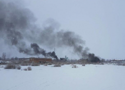 Пожар на недостроенном НПЗ в Волгодонске попал на видео