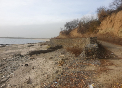 Берега водохранилища в Цимлянске продолжат укреплять бутовым камнем 