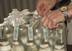 Волгодонец делал паленую водку в бывшем коровнике в Цимлянском районе