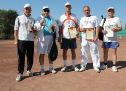Стали известны имена победителей городского турнира по теннису «Золотая осень»