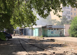 На В-5 загорелся магазин из 90-х «Таисия»