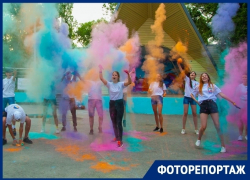 Ярко и красочно встретили День молодежи в Волгодонске
