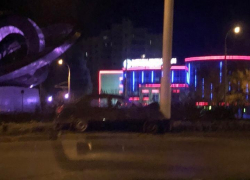 Водитель «Лады» влетел в столб на «Мирном Атоме» и отделался испугом 