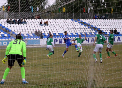 Дождь в Волгодонске «оплакал» поражение «Маяка» от селян