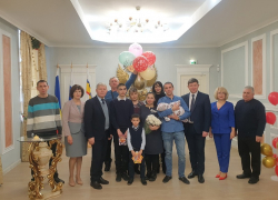 Первый ребенок в 2023 году в Волгодонске родился в семье ветроэнергетика