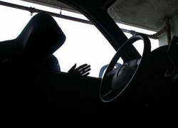 20-летний волгодонец обокрал открытую «пятерку», припаркованную на улице Маршала Кошевого