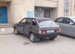 В Волгодонске ночью вскрыли и обнесли «девятку»